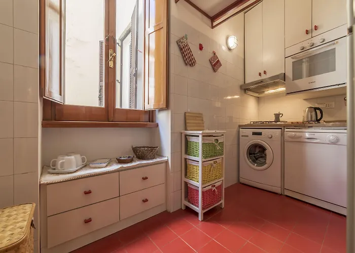 Apartment Guesthost - Lovely Loft Trastevere Rome