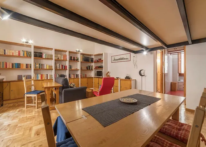 Guesthost - Lovely Loft Trastevere